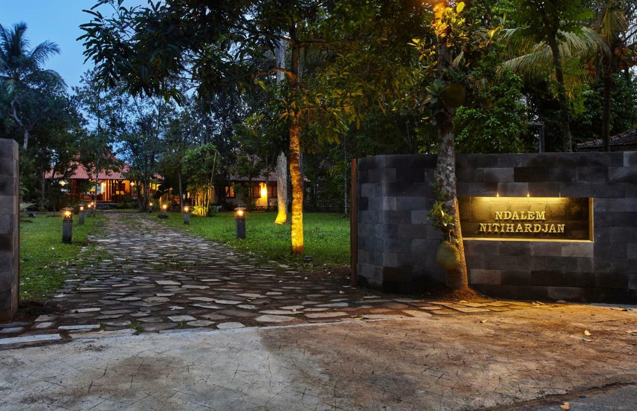 Hotel Ndalem Nitihardjan Magelang Exteriér fotografie